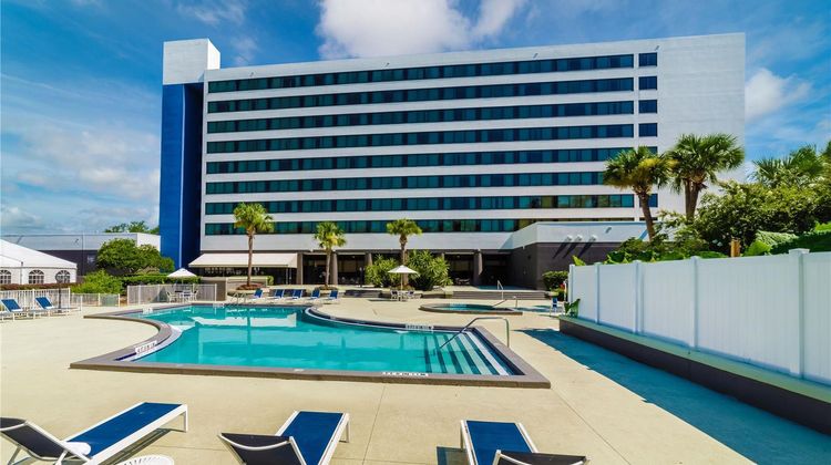 Hilton Ocala Pool