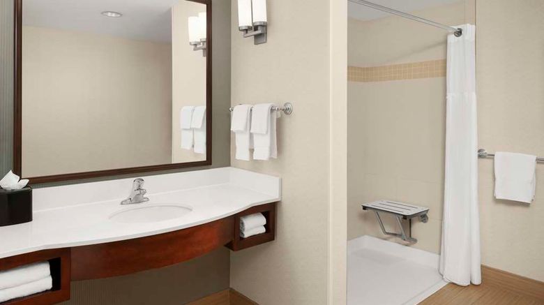 <b>Hilton Garden Inn Ogden Room</b>. Images powered by <a href="https://iceportal.shijigroup.com/" title="IcePortal" target="_blank">IcePortal</a>.