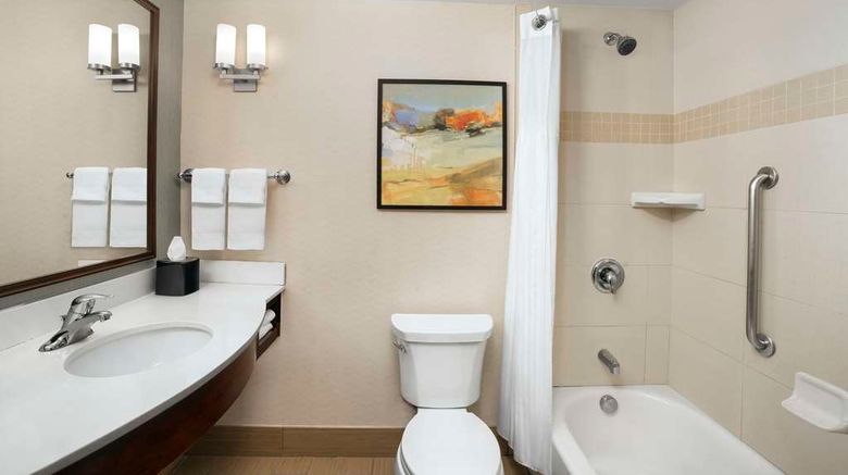 <b>Hilton Garden Inn Ogden Room</b>. Images powered by <a href="https://iceportal.shijigroup.com/" title="IcePortal" target="_blank">IcePortal</a>.