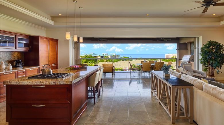<b>Ho'olei at Grand Wailea Room</b>. Images powered by <a href="https://iceportal.shijigroup.com/" title="IcePortal" target="_blank">IcePortal</a>.