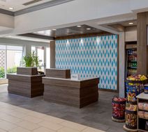 Hilton Garden Inn Airport Lobby