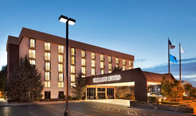 Embassy Suites Oklahoma City Airport Exterior