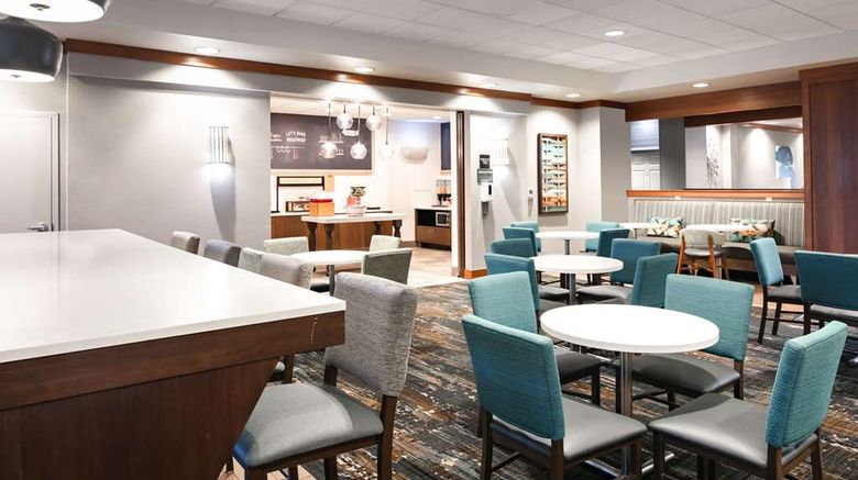 <b>Hampton Inn Council Bluffs Restaurant</b>. Images powered by <a href="https://iceportal.shijigroup.com/" title="IcePortal" target="_blank">IcePortal</a>.
