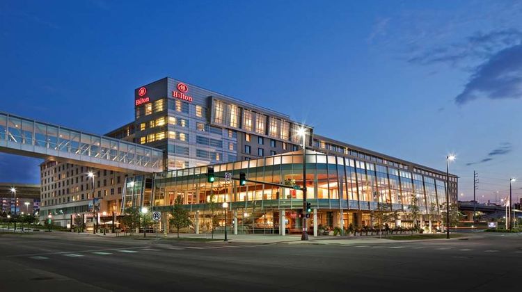 Hilton Omaha Exterior
