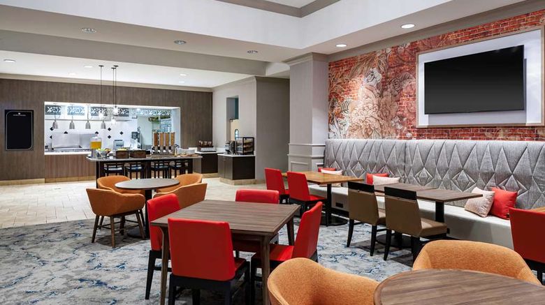 <b>Hilton Garden Inn Omaha Dwntwn/Old Mkt Restaurant</b>. Images powered by <a href="https://iceportal.shijigroup.com/" title="IcePortal" target="_blank">IcePortal</a>.