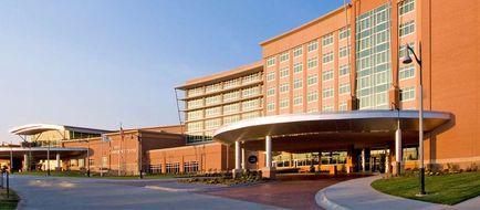 Embassy Suites Omaha Exterior