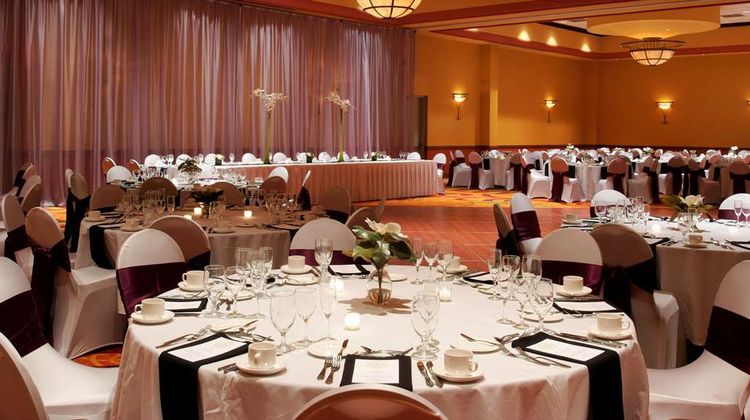 Embassy Suites Omaha Meeting