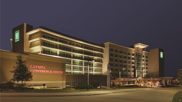 Embassy Suites Omaha Exterior