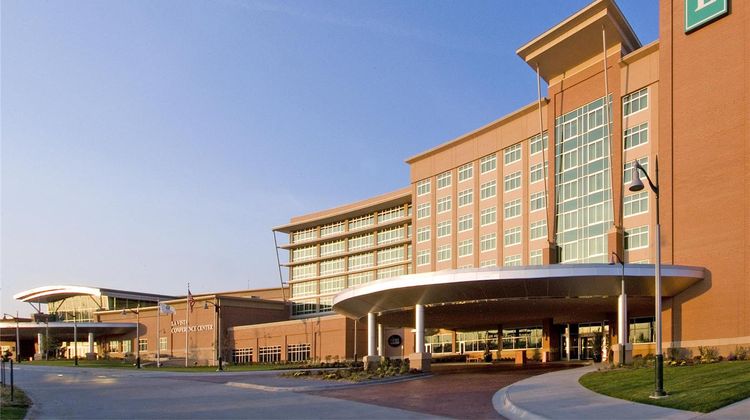 Embassy Suites Omaha Exterior