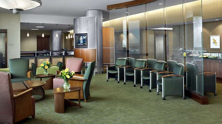 <b>DoubleTree by Hilton Hotel Downtown Lobby</b>. Images powered by <a href="https://iceportal.shijigroup.com/" title="IcePortal" target="_blank">IcePortal</a>.