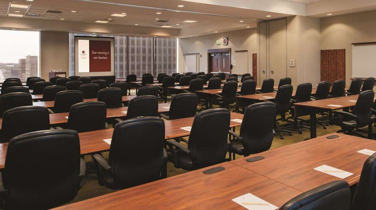 DoubleTree by Hilton Hotel Downtown Meeting