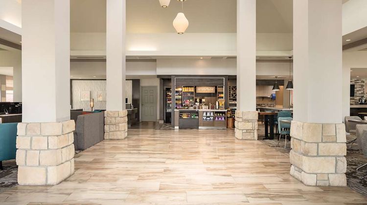Hilton Garden Inn Omaha West Lobby
