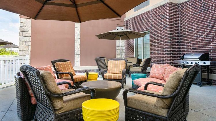 Hilton Garden Inn Omaha West Exterior
