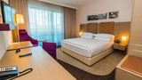 <b>DoubleTree by Hilton Hotel Oradea Room</b>. Images powered by <a href="https://iceportal.shijigroup.com/" title="IcePortal" target="_blank">IcePortal</a>.