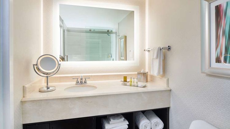 DoubleTree by Hilton Irvine - Spectrum Room