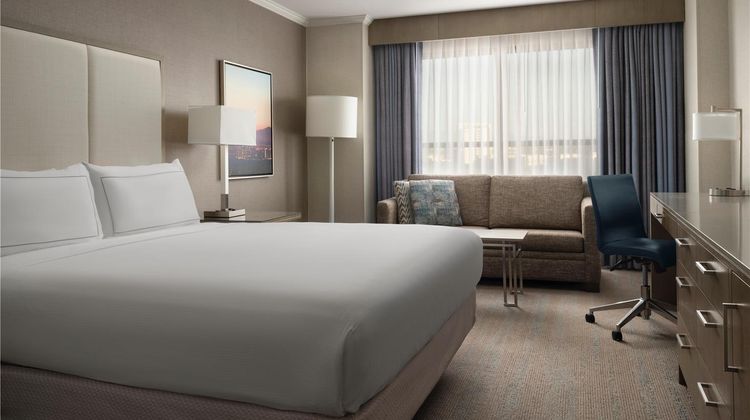 DoubleTree by Hilton Irvine - Spectrum Room