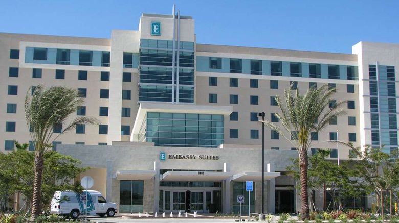 <b>Embassy Suites Ontario Airport Exterior</b>. Images powered by <a href="https://iceportal.shijigroup.com/" title="IcePortal" target="_blank">IcePortal</a>.