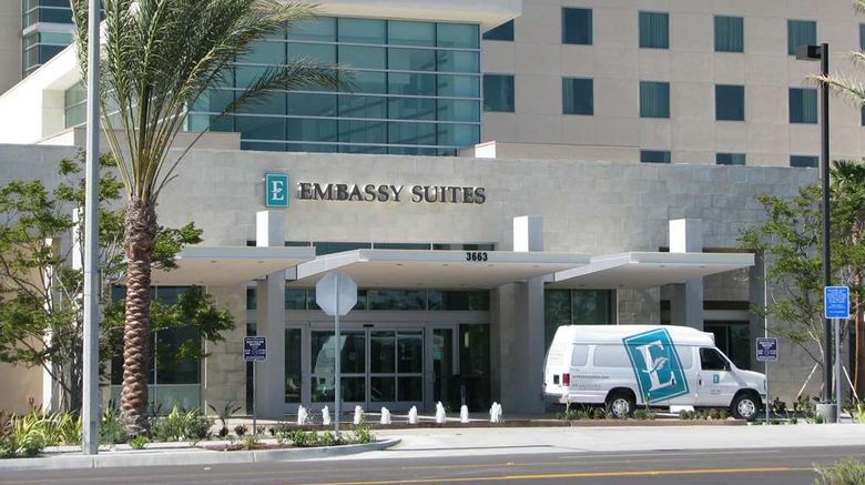 <b>Embassy Suites Ontario Airport Exterior</b>. Images powered by <a href="https://iceportal.shijigroup.com/" title="IcePortal" target="_blank">IcePortal</a>.