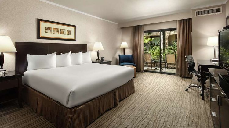Doubletree by Hilton Hotel Claremont Room