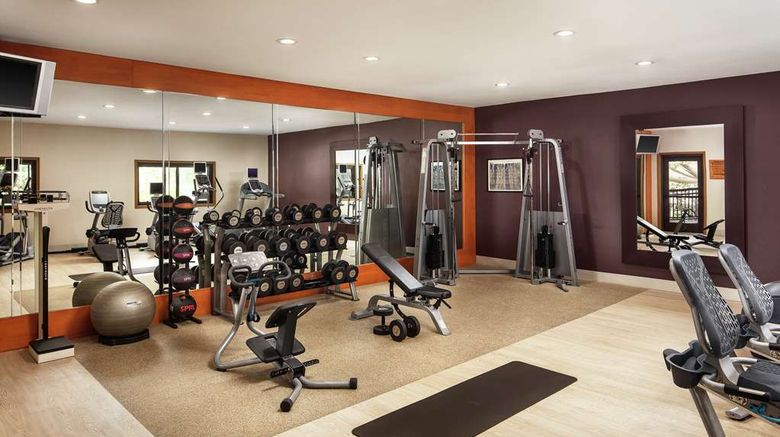 <b>Doubletree by Hilton Hotel Claremont Health</b>. Images powered by <a href="https://iceportal.shijigroup.com/" title="IcePortal" target="_blank">IcePortal</a>.