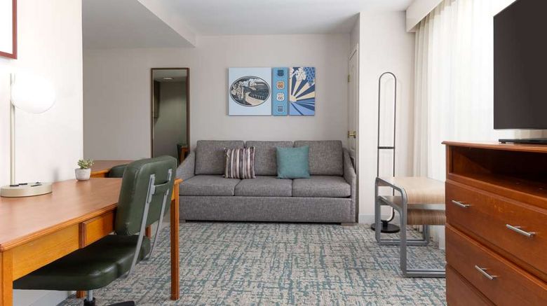 <b>Homewood Suites by Hilton Ontario Room</b>. Images powered by <a href="https://iceportal.shijigroup.com/" title="IcePortal" target="_blank">IcePortal</a>.