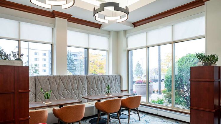 Hilton Garden Inn Chicago O'Hare Airport Lobby
