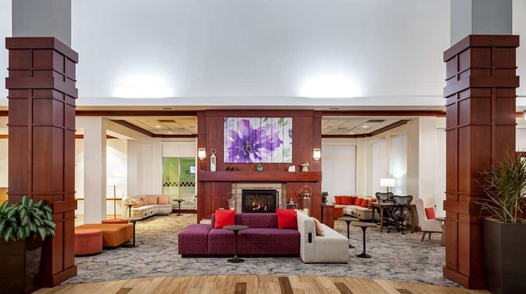 Hilton Garden Inn Chicago O'Hare Airport Lobby