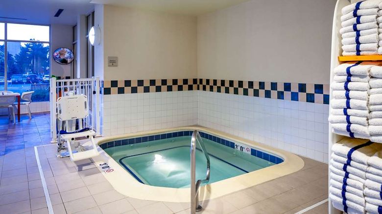 <b>Hilton Garden Inn Chicago O'Hare Airport Recreation</b>. Images powered by <a href="https://iceportal.shijigroup.com/" title="IcePortal" target="_blank">IcePortal</a>.