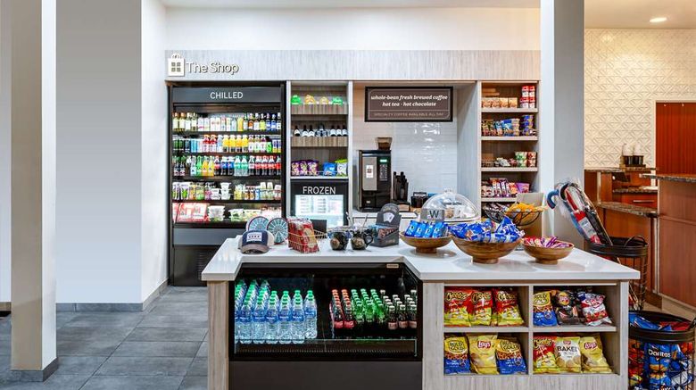 <b>Hilton Garden Inn Chicago O'Hare Airport Restaurant</b>. Images powered by <a href="https://iceportal.shijigroup.com/" title="IcePortal" target="_blank">IcePortal</a>.