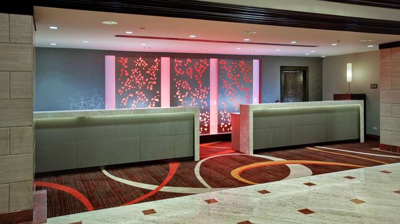<b>Hilton Rosemont/Chicago O'Hare Lobby</b>. Images powered by <a href="https://iceportal.shijigroup.com/" title="IcePortal" target="_blank">IcePortal</a>.