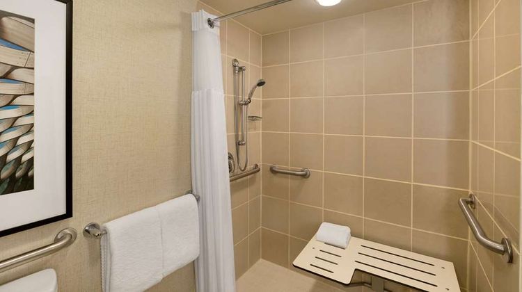 Hilton Chicago/Magnificent Mile Suites Room