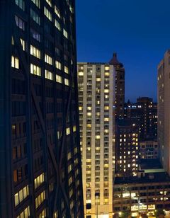 Hilton Chicago/Magnificent Mile Suites