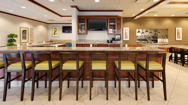 Hilton Garden Inn Naperville/Warrenville Restaurant