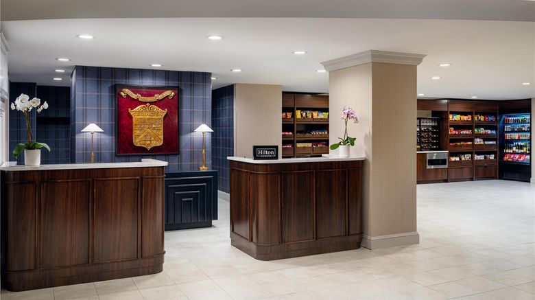 <b>Hilton Orrington/Evanston Lobby</b>. Images powered by <a href="https://iceportal.shijigroup.com/" title="IcePortal" target="_blank">IcePortal</a>.