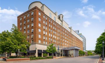 Hilton Orrington/Evanston