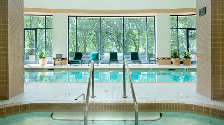 Doubletree Guest Suites & Conference Ctr Pool