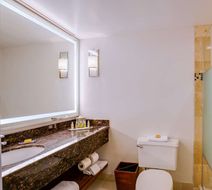 Doubletree Guest Suites & Conference Ctr Room