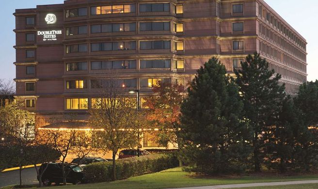 Doubletree Guest Suites & Conference Ctr Exterior