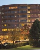 Doubletree Guest Suites & Conference Ctr