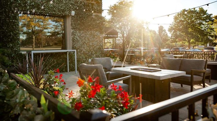 Doubletree Guest Suites & Conference Ctr Restaurant