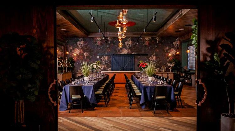 Doubletree Guest Suites & Conference Ctr Restaurant