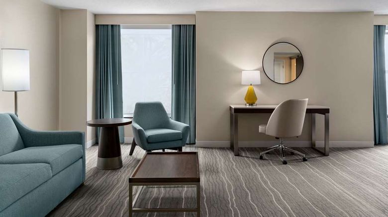<b>Doubletree by Hilton Norfolk Airport Room</b>. Images powered by <a href="https://iceportal.shijigroup.com/" title="IcePortal" target="_blank">IcePortal</a>.
