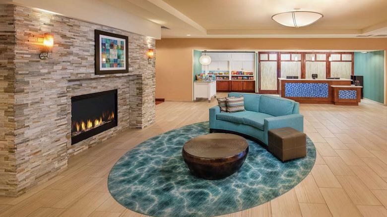 <b>Homewood Suites Virgnia Beach/Norfolk Lobby</b>. Images powered by <a href="https://iceportal.shijigroup.com/" title="IcePortal" target="_blank">IcePortal</a>.