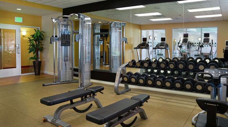 <b>Hilton Garden Inn Newport News Health</b>. Images powered by <a href="https://iceportal.shijigroup.com/" title="IcePortal" target="_blank">IcePortal</a>.