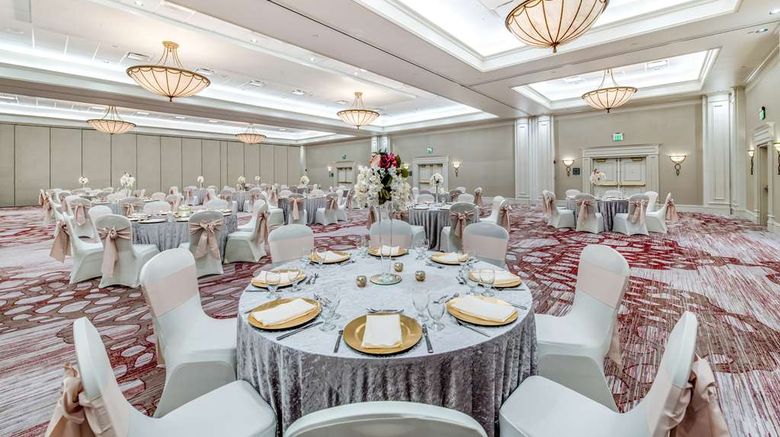 <b>Hilton Garden Inn Suffolk Riverfront Restaurant</b>. Images powered by <a href="https://iceportal.shijigroup.com/" title="IcePortal" target="_blank">IcePortal</a>.