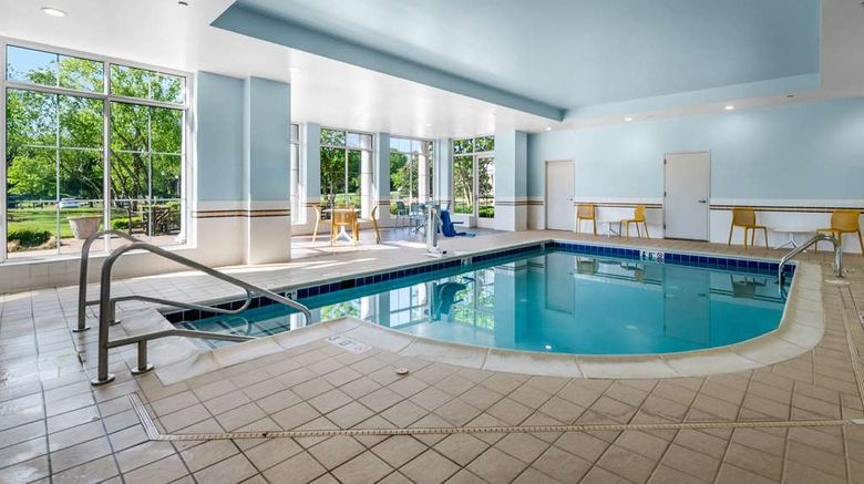 <b>Hilton Garden Inn Suffolk Riverfront Pool</b>. Images powered by <a href="https://iceportal.shijigroup.com/" title="IcePortal" target="_blank">IcePortal</a>.