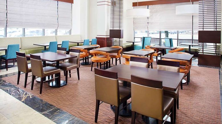 <b>Hilton Garden Inn Virginia Beach Restaurant</b>. Images powered by <a href="https://iceportal.shijigroup.com/" title="IcePortal" target="_blank">IcePortal</a>.