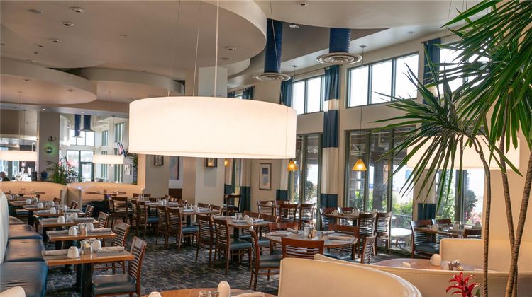 Hilton Virginia Beach Oceanfront Restaurant