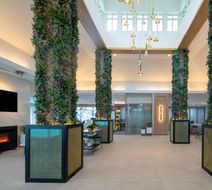 Hilton Garden Inn Orlando Airport Lobby