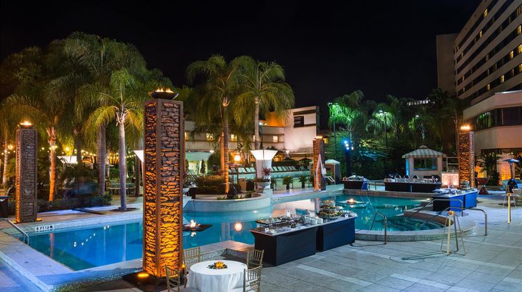 Hilton Orlando Lake Buena Vista Pool